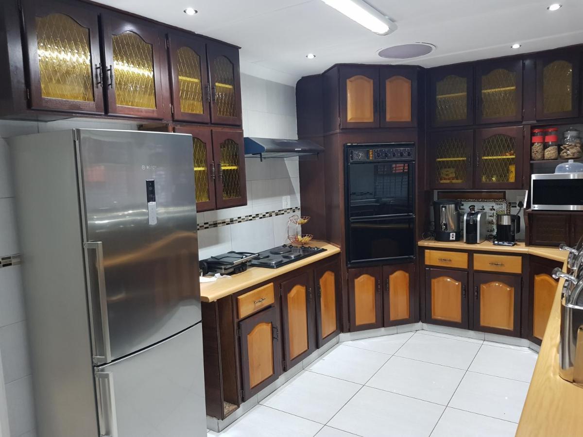 Good 2 Go Guest House Benoni Εξωτερικό φωτογραφία